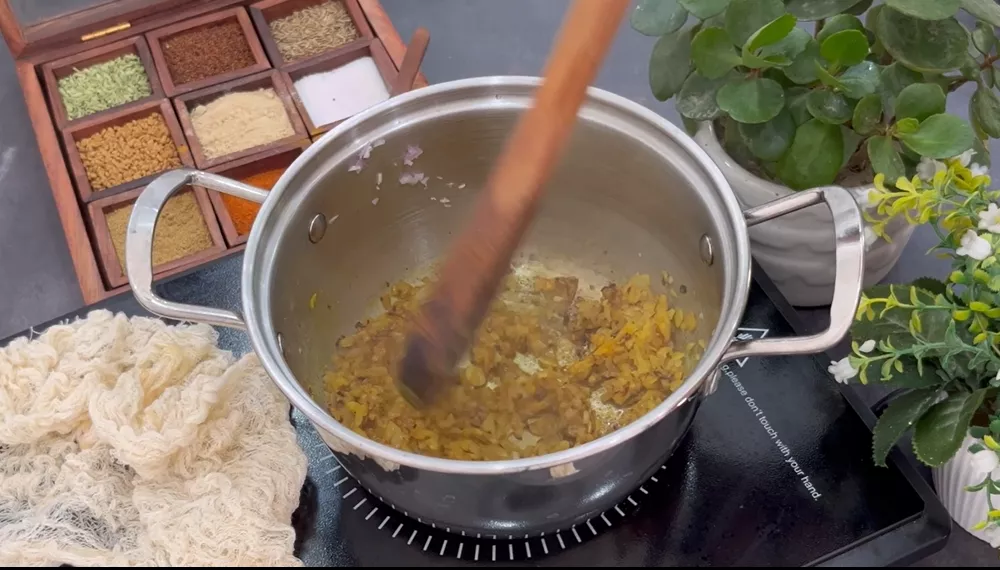 Mango Coconut Curry Soup Recipe